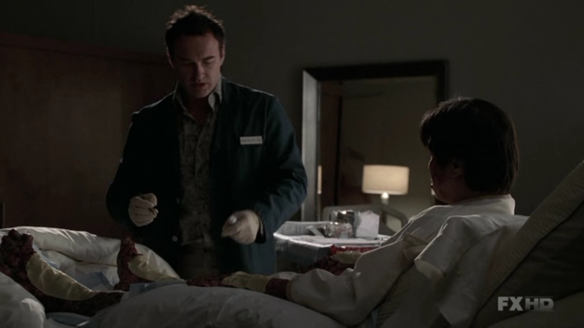 Charmed-Online-dot-NL-NipTuck5x19-2271.jpg