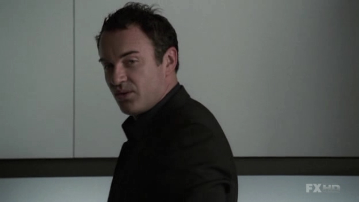 Charmed-Online-dot-NL-NipTuck5x21-0153.jpg