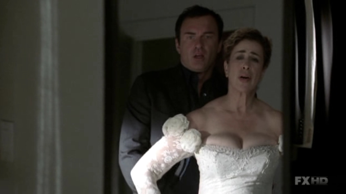 Charmed-Online-dot-NL-NipTuck5x21-0212.jpg