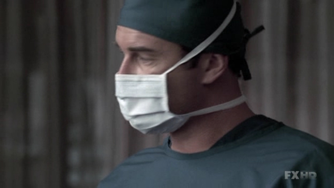 Charmed-Online-dot-NL-NipTuck5x21-0622.jpg