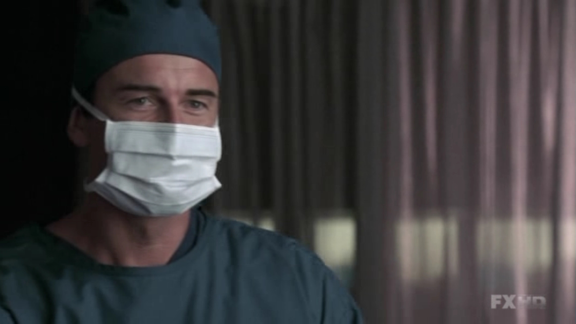 Charmed-Online-dot-NL-NipTuck5x21-0638.jpg