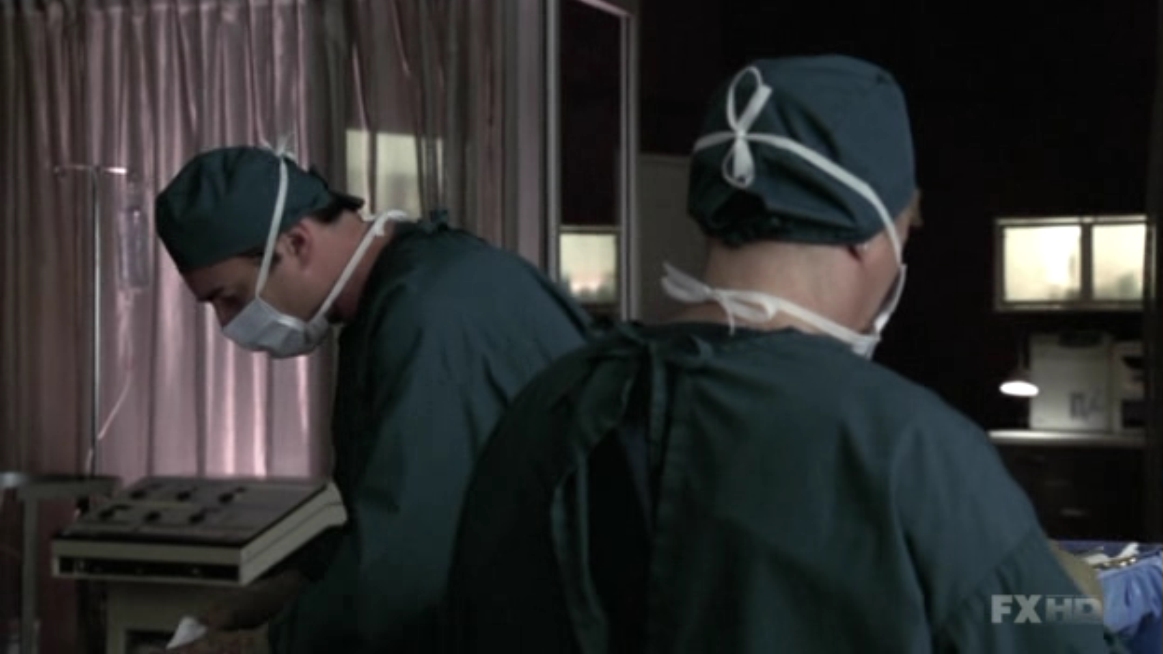 Charmed-Online-dot-NL-NipTuck5x21-0648.jpg