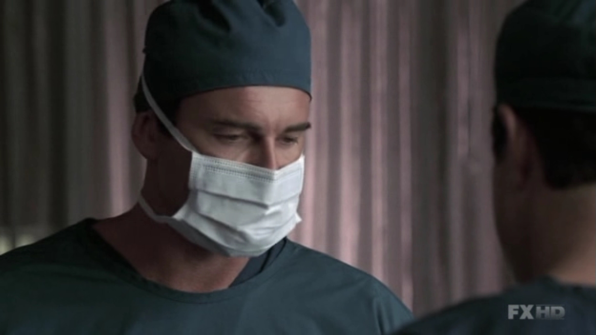 Charmed-Online-dot-NL-NipTuck5x21-0688.jpg