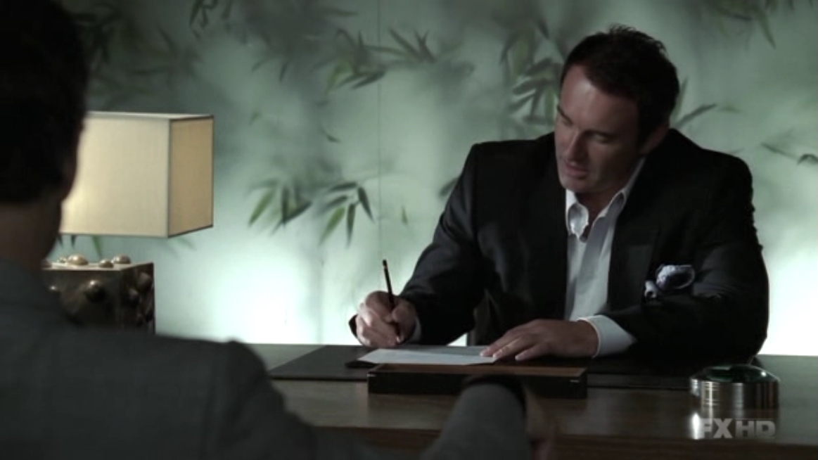 Charmed-Online-dot-NL-NipTuck5x21-0799.jpg