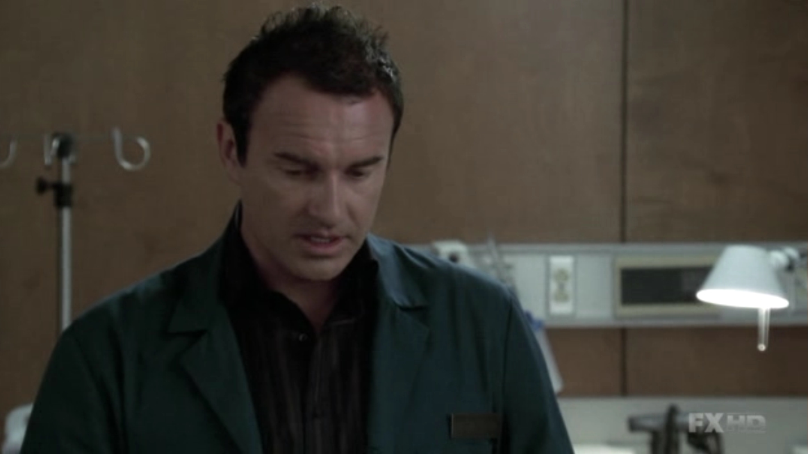Charmed-Online-dot-NL-NipTuck5x21-1244.jpg