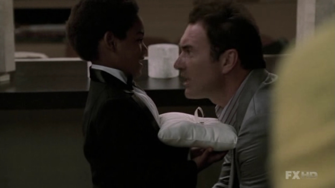Charmed-Online-dot-NL-NipTuck5x21-2296.jpg