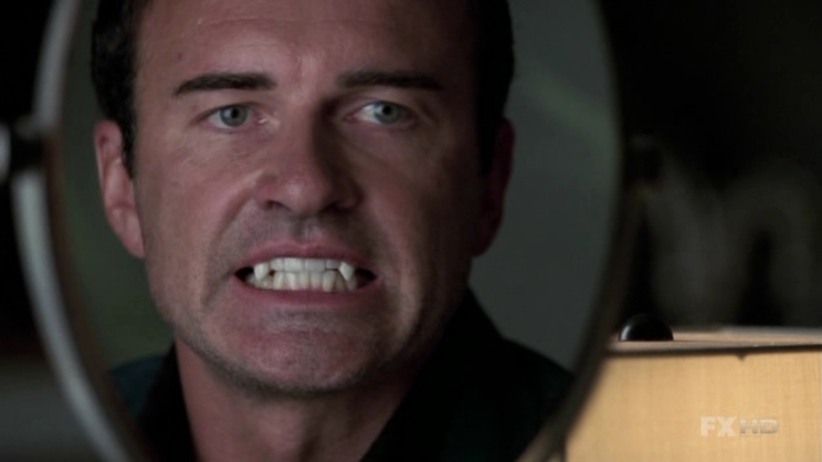 Charmed-Online-dot-NL-NipTuck5x22-0600.jpg