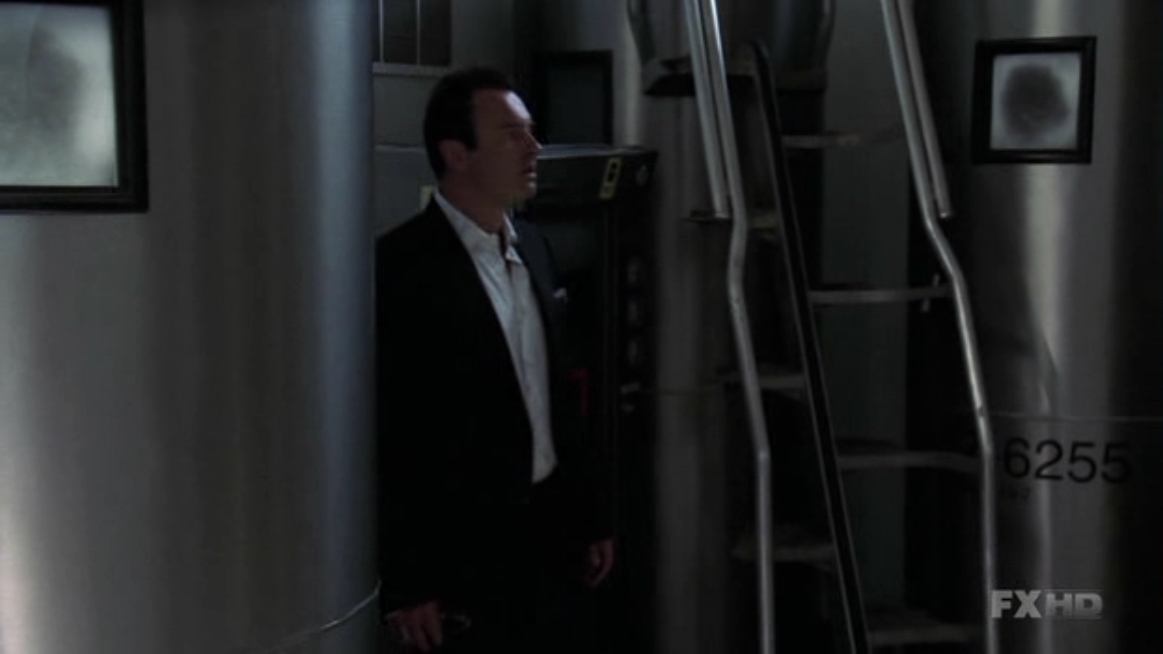 Charmed-Online-dot-NL-NipTuck5x22-1532.jpg