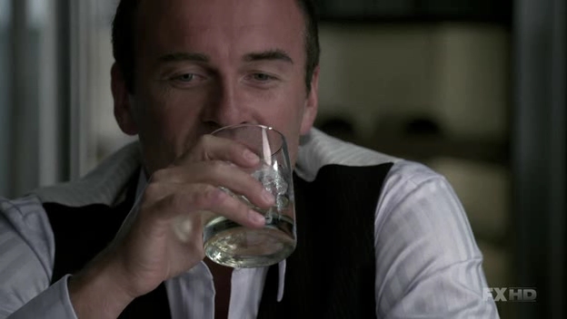 Charmed-Online-dot-NL-NipTuck6x01-0681.jpg