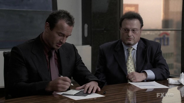 Charmed-Online-dot-NL-NipTuck6x01-0740.jpg