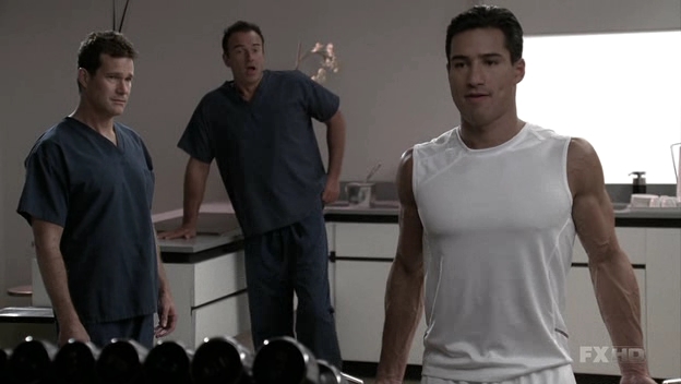 Charmed-Online-dot-NL-NipTuck6x01-1292.jpg