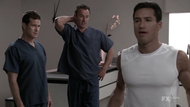 Charmed-Online-dot-NL-NipTuck6x01-1294.jpg