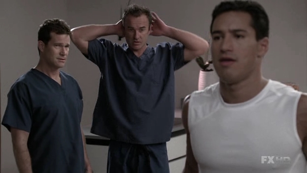 Charmed-Online-dot-NL-NipTuck6x01-1295.jpg