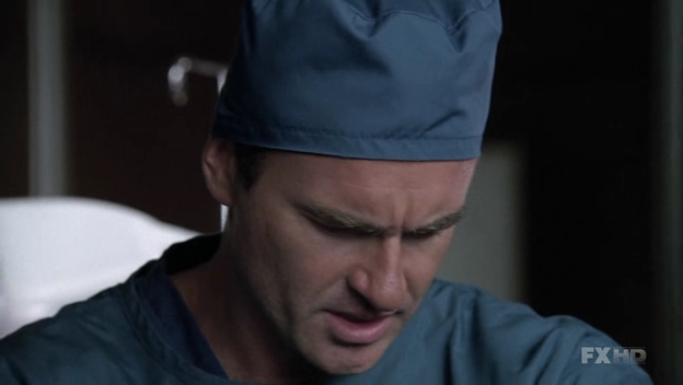 Charmed-Online-dot-NL-NipTuck6x01-2305.jpg