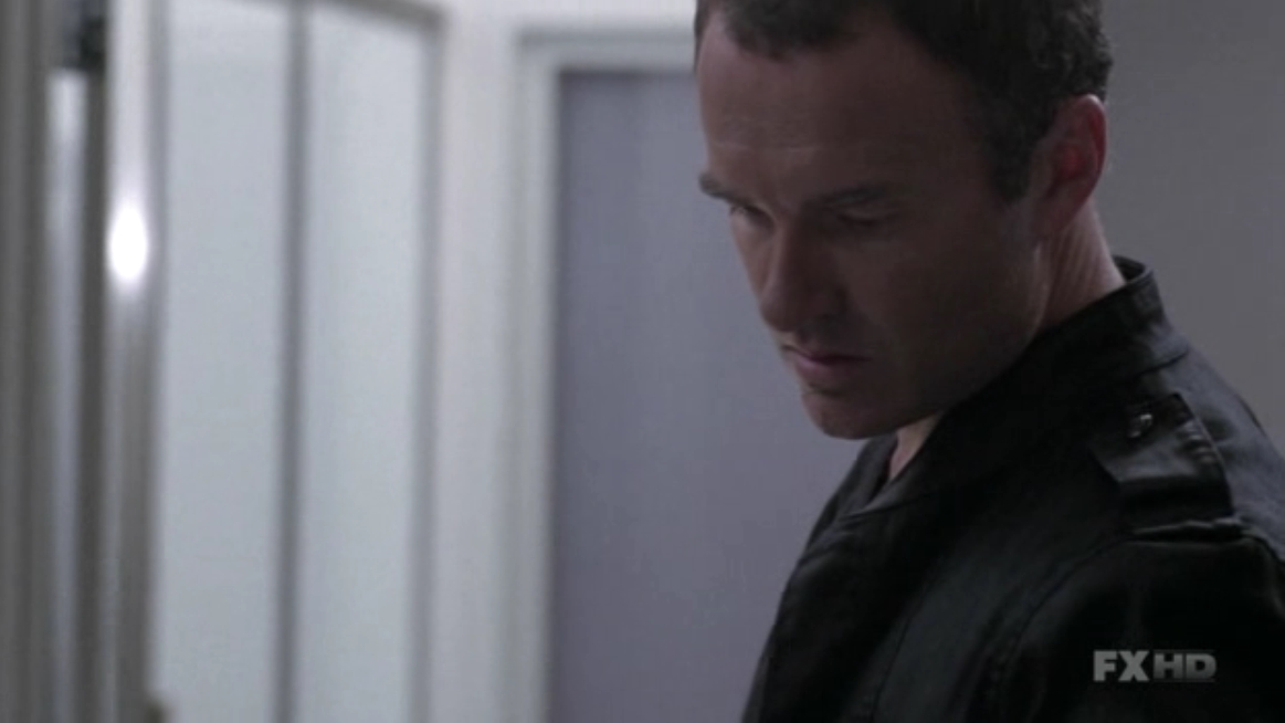 Charmed-Online-dot-NL-NipTuck6x02-0972.jpg
