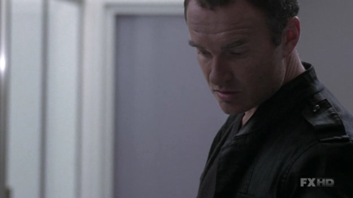 Charmed-Online-dot-NL-NipTuck6x02-0977.jpg