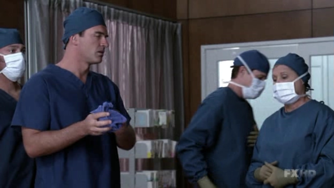 Charmed-Online-dot-NL-NipTuck6x02-1022.jpg