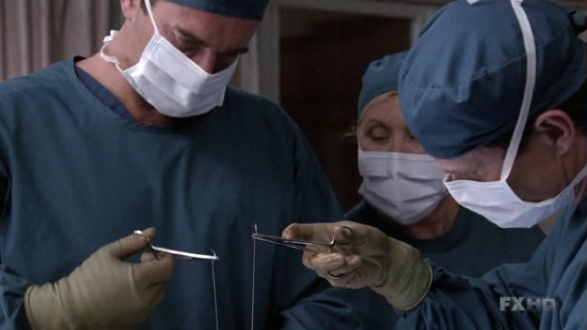Charmed-Online-dot-NL-NipTuck6x02-1065.jpg
