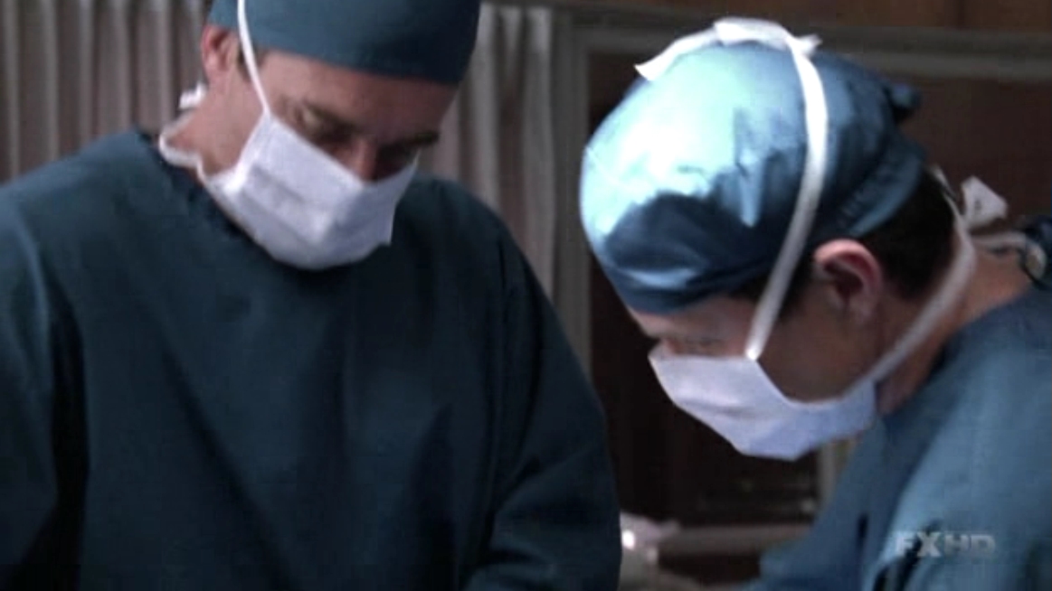 Charmed-Online-dot-NL-NipTuck6x02-1082.jpg