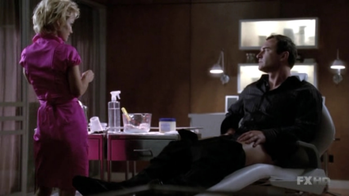Charmed-Online-dot-NL-NipTuck6x02-1115.jpg