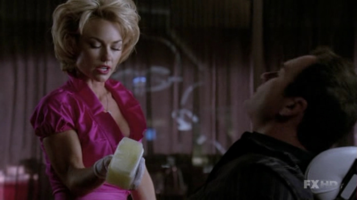 Charmed-Online-dot-NL-NipTuck6x02-1136.jpg