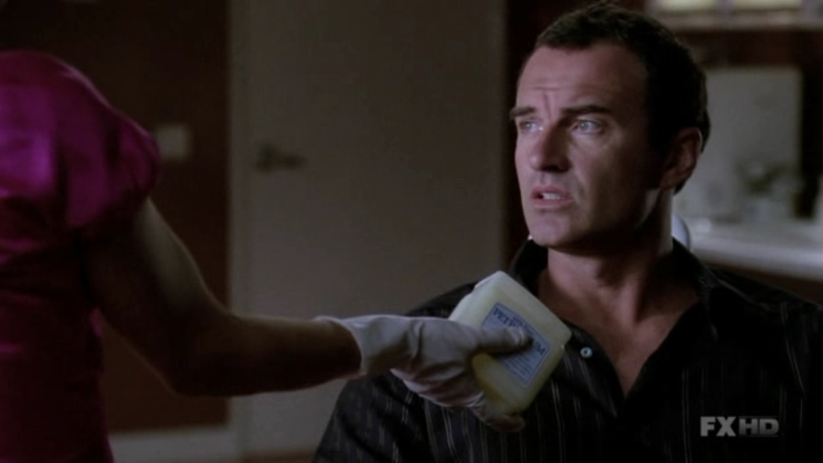 Charmed-Online-dot-NL-NipTuck6x02-1142.jpg