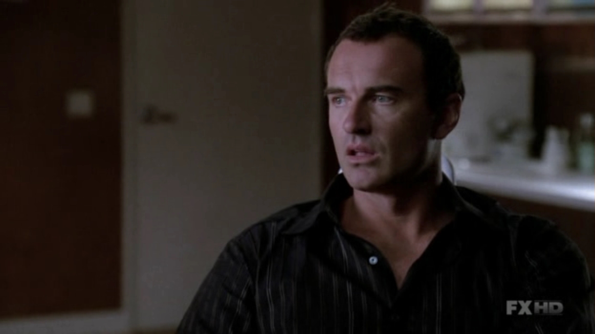 Charmed-Online-dot-NL-NipTuck6x02-1149.jpg