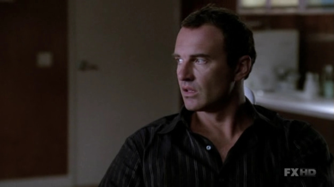 Charmed-Online-dot-NL-NipTuck6x02-1150.jpg