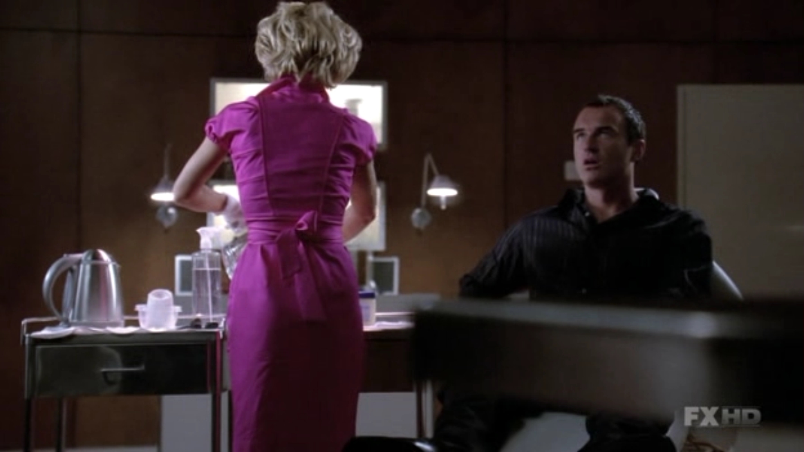 Charmed-Online-dot-NL-NipTuck6x02-1152.jpg