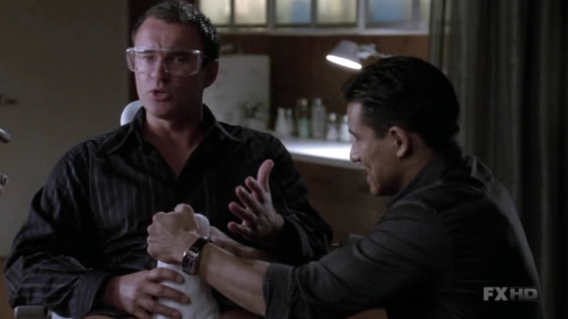 Charmed-Online-dot-NL-NipTuck6x02-1344.jpg