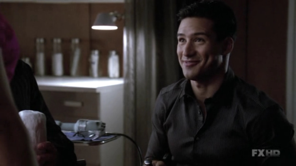 Charmed-Online-dot-NL-NipTuck6x02-1365.jpg