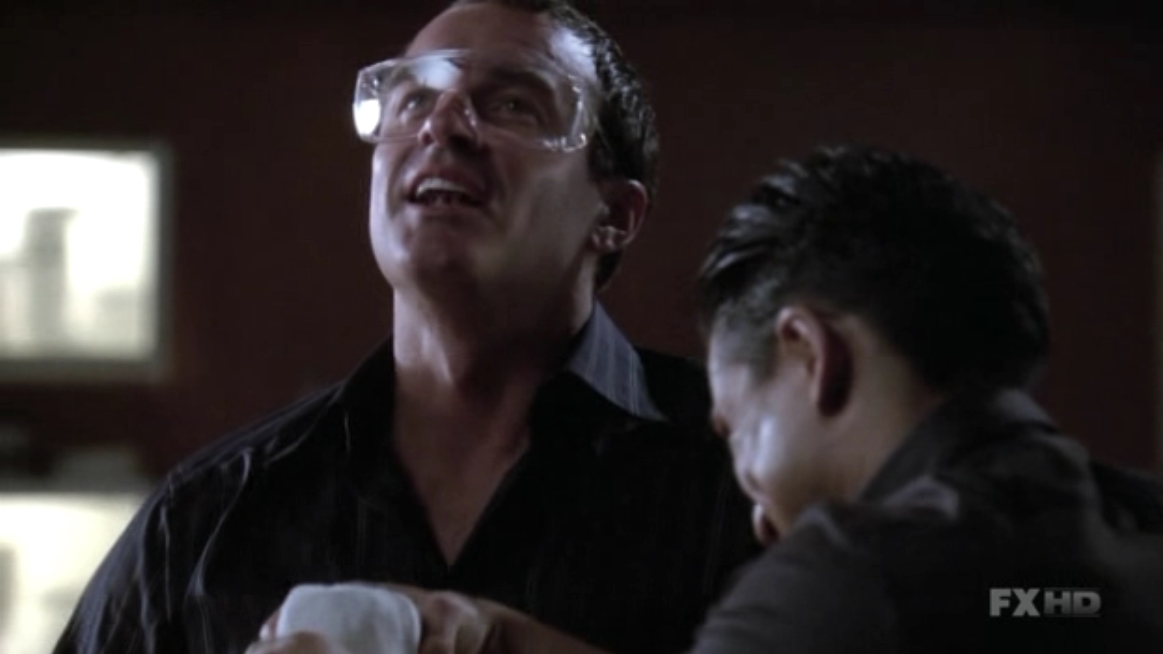 Charmed-Online-dot-NL-NipTuck6x02-1382.jpg