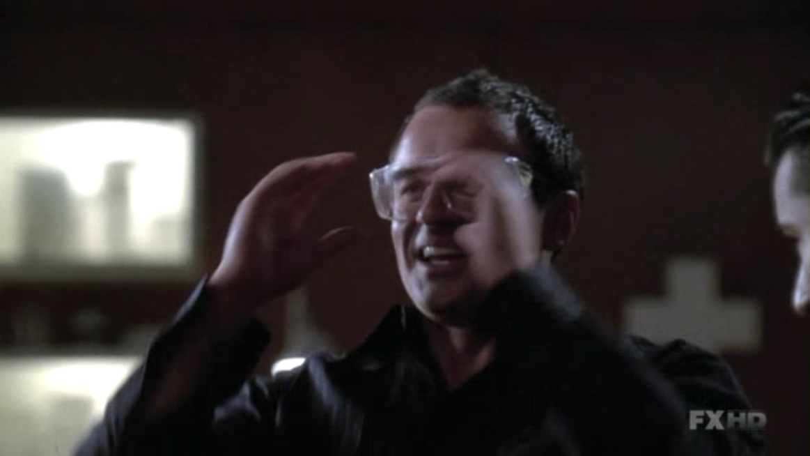 Charmed-Online-dot-NL-NipTuck6x02-1389.jpg