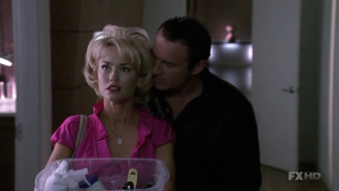 Charmed-Online-dot-NL-NipTuck6x02-1421.jpg