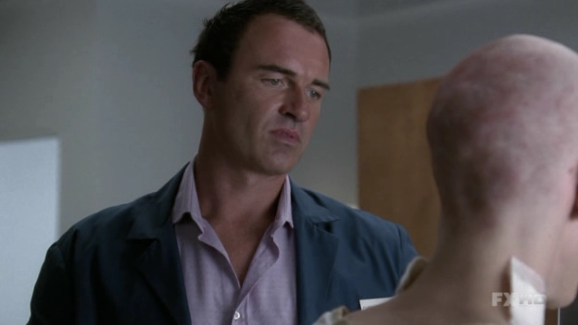 Charmed-Online-dot-NL-NipTuck6x02-1755.jpg