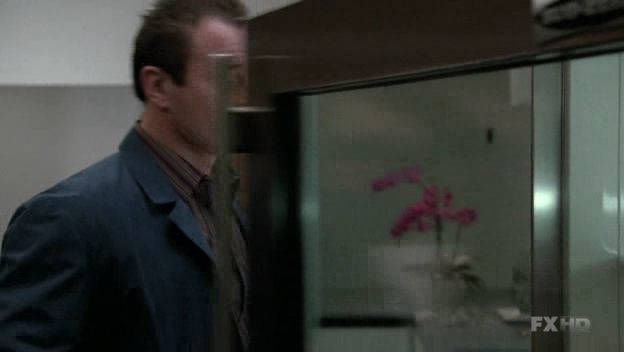 Charmed-Online-dot-NL-NipTuck6x03-1240.jpg
