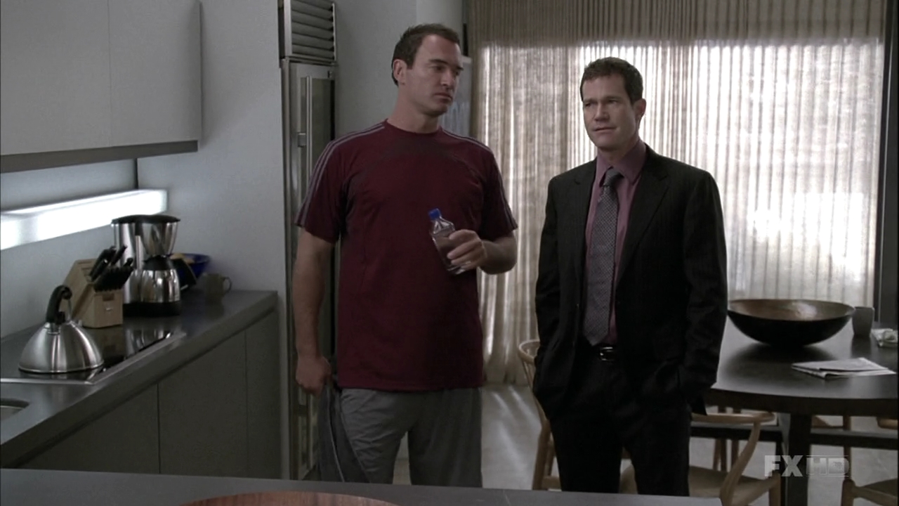 Charmed-Online-dot-NL-NipTuck6x04-0256.jpg