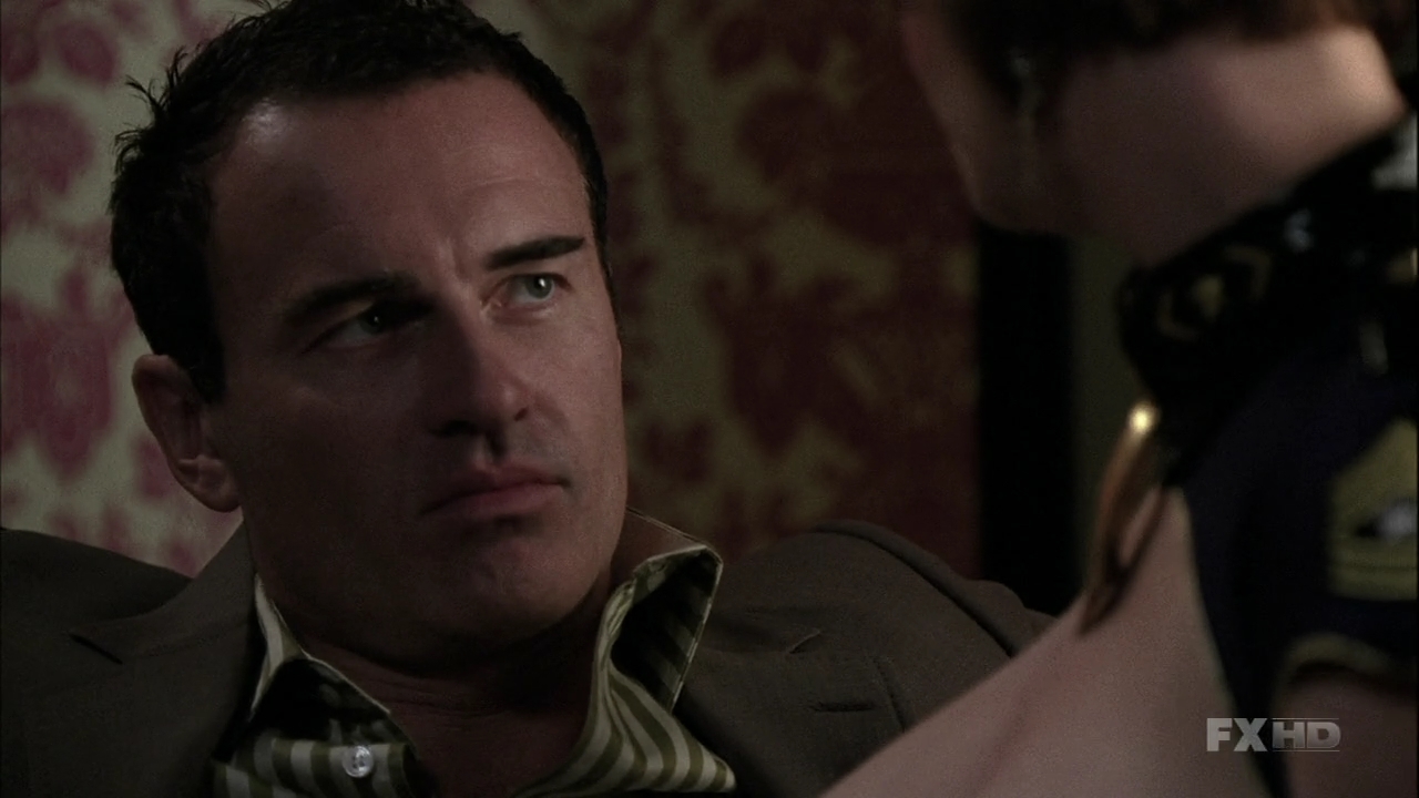 Charmed-Online-dot-NL-NipTuck6x04-0520.jpg