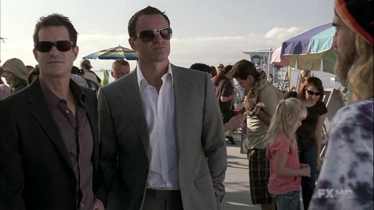 Charmed-Online-dot-NL-NipTuck6x04-1180.jpg