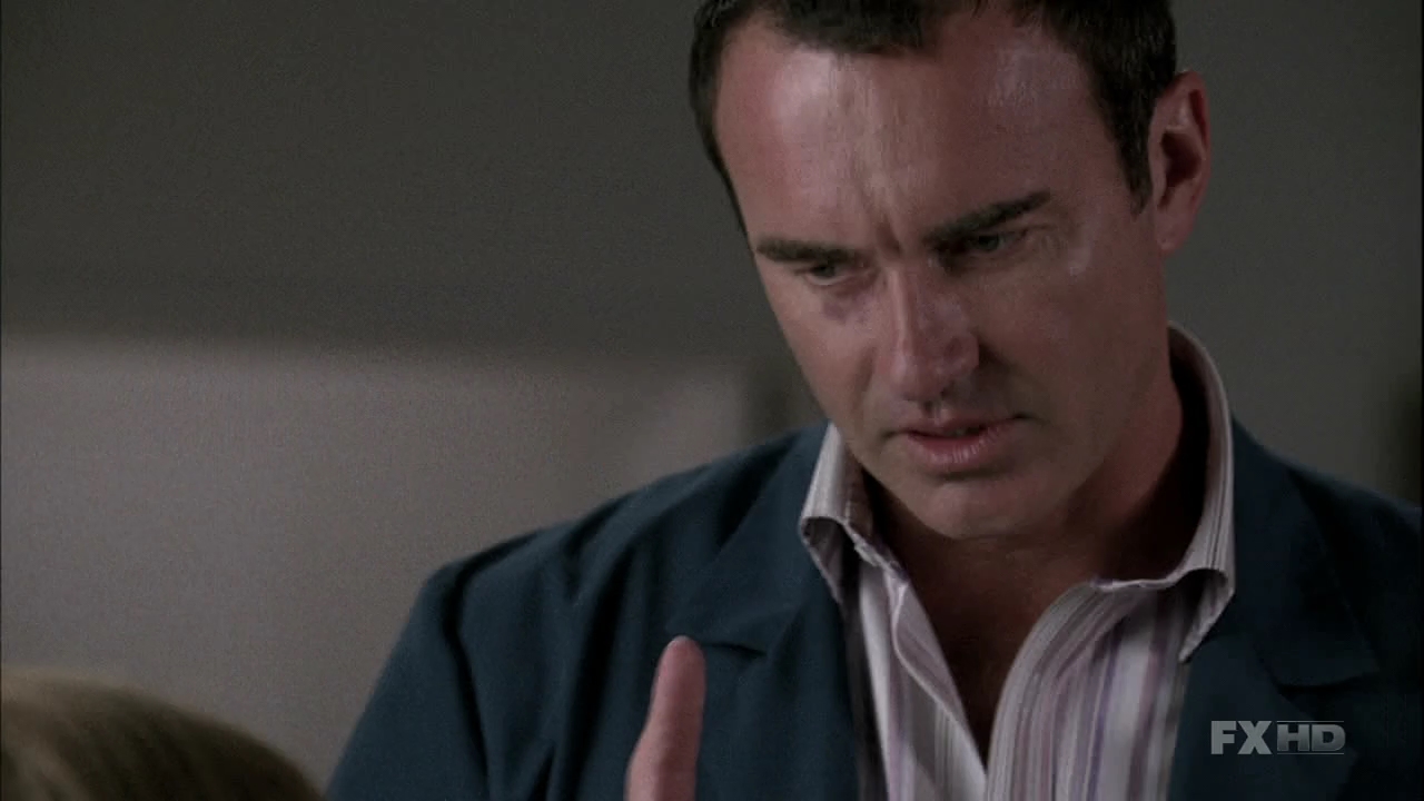 Charmed-Online-dot-NL-NipTuck6x04-1817.jpg