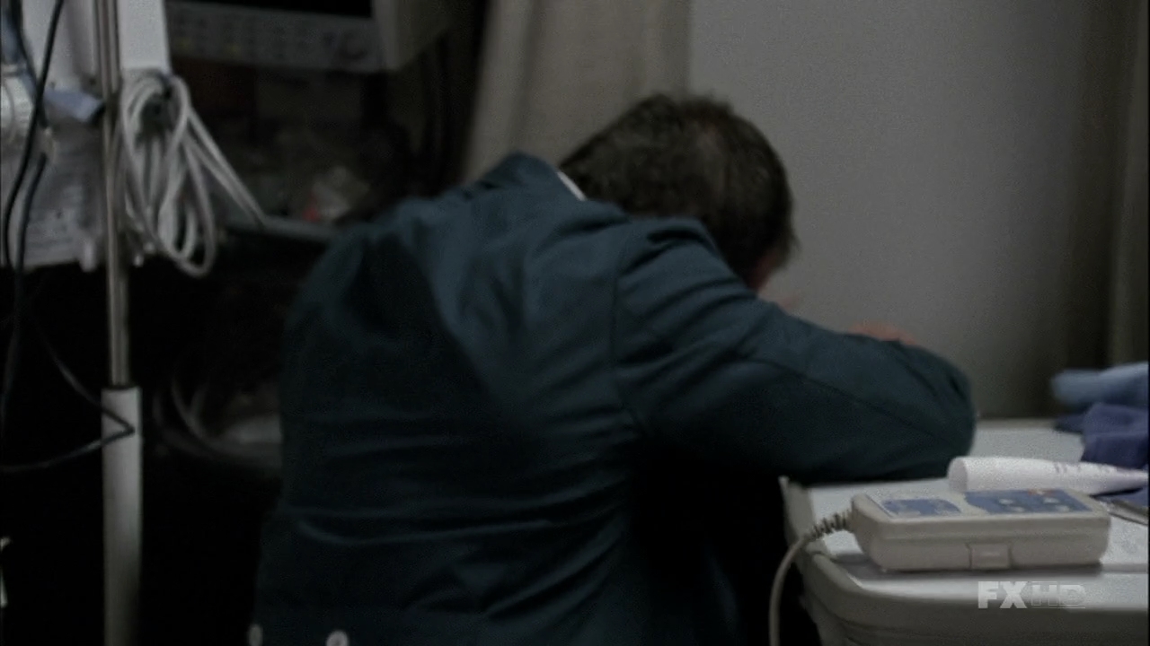 Charmed-Online-dot-NL-NipTuck6x04-1837.jpg