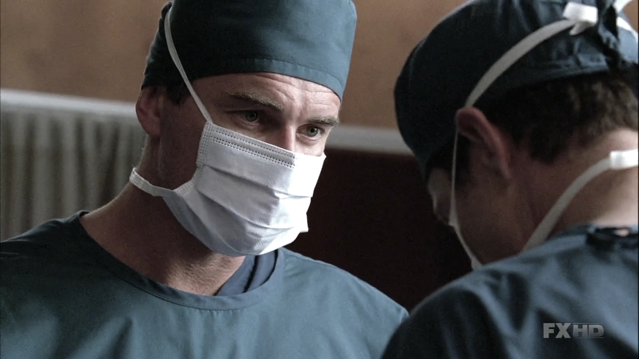 Charmed-Online-dot-NL-NipTuck6x05-0062.jpg