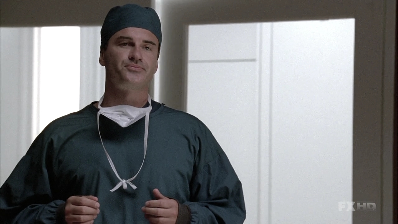 Charmed-Online-dot-NL-NipTuck6x05-0097.jpg