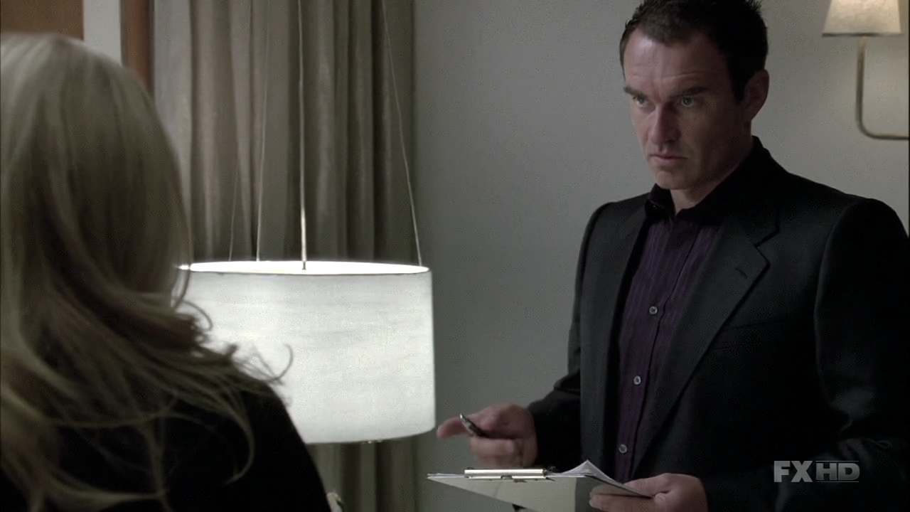 Charmed-Online-dot-NL-NipTuck6x05-0323.jpg