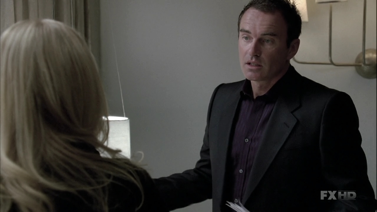 Charmed-Online-dot-NL-NipTuck6x05-0355.jpg
