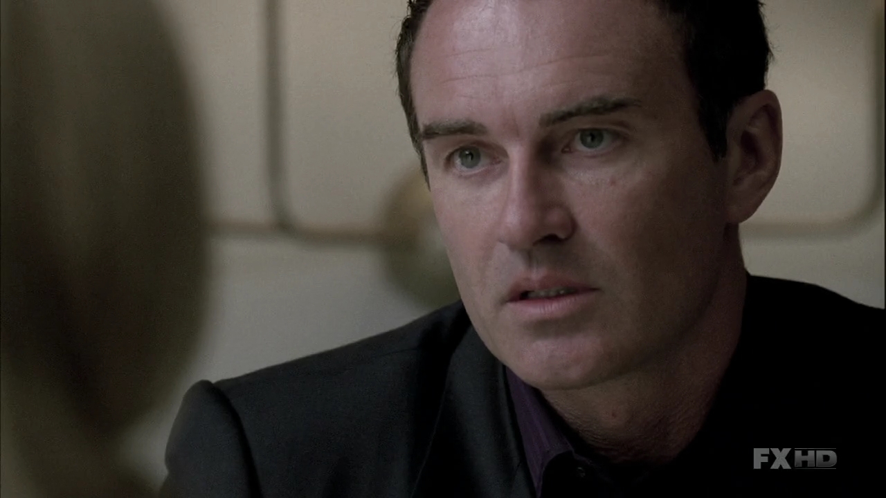 Charmed-Online-dot-NL-NipTuck6x05-0388.jpg