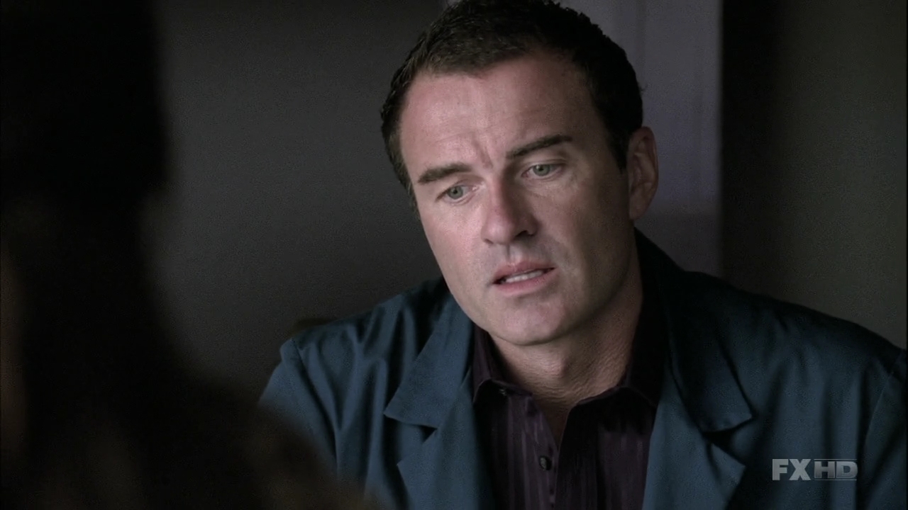 Charmed-Online-dot-NL-NipTuck6x05-0503.jpg