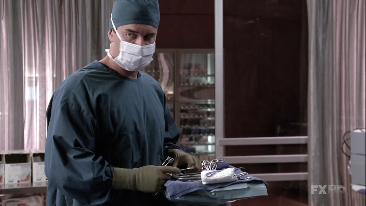 Charmed-Online-dot-NL-NipTuck6x05-0761.jpg