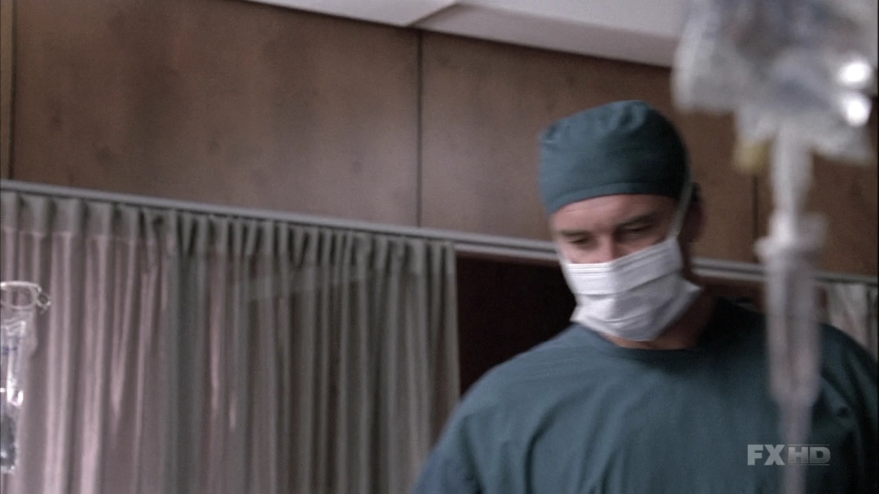 Charmed-Online-dot-NL-NipTuck6x05-0772.jpg