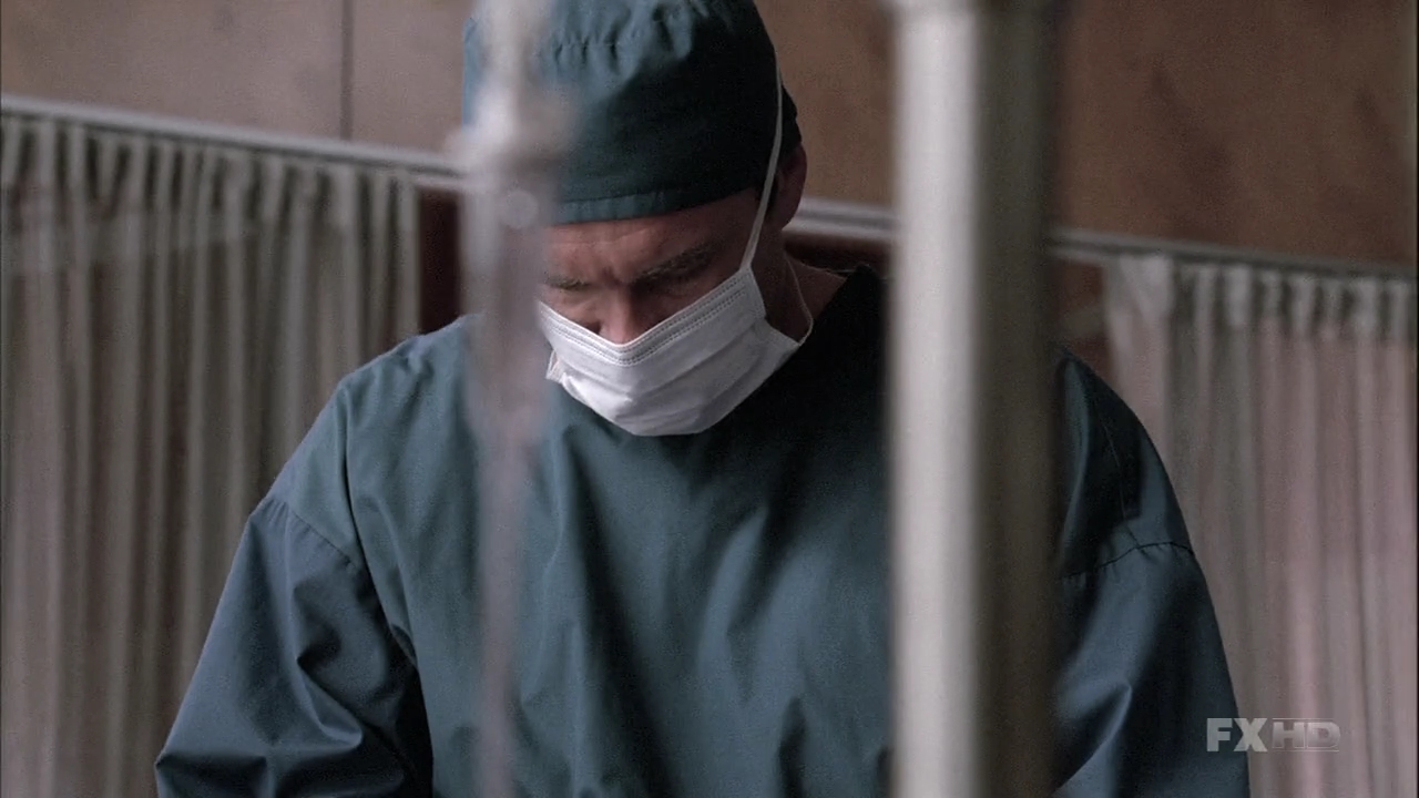 Charmed-Online-dot-NL-NipTuck6x05-0807.jpg